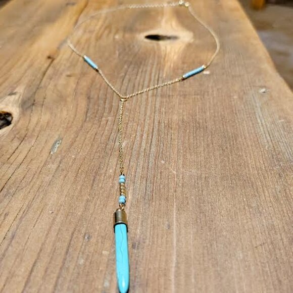 Fine gold drip chain necklace with turquois point - Picture 3 of 5